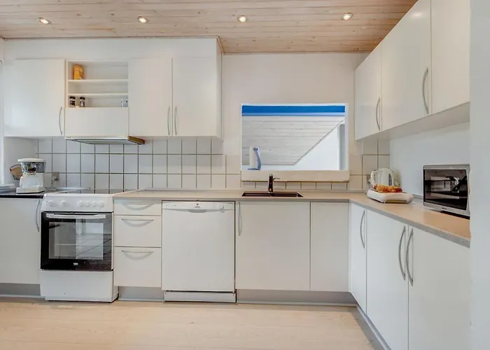 Semesterbostad Tabithe - 2-2km From The Sea By Interhome Henne Strand