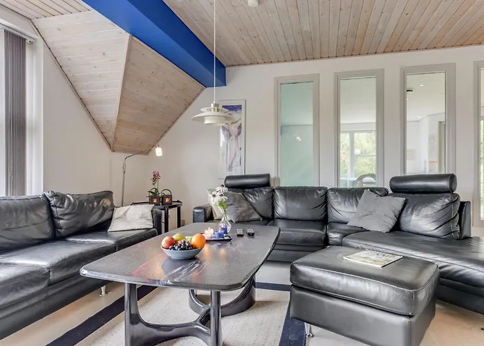 Tabithe - 2-2km From The Sea By Interhome Semesterbostad Henne Strand